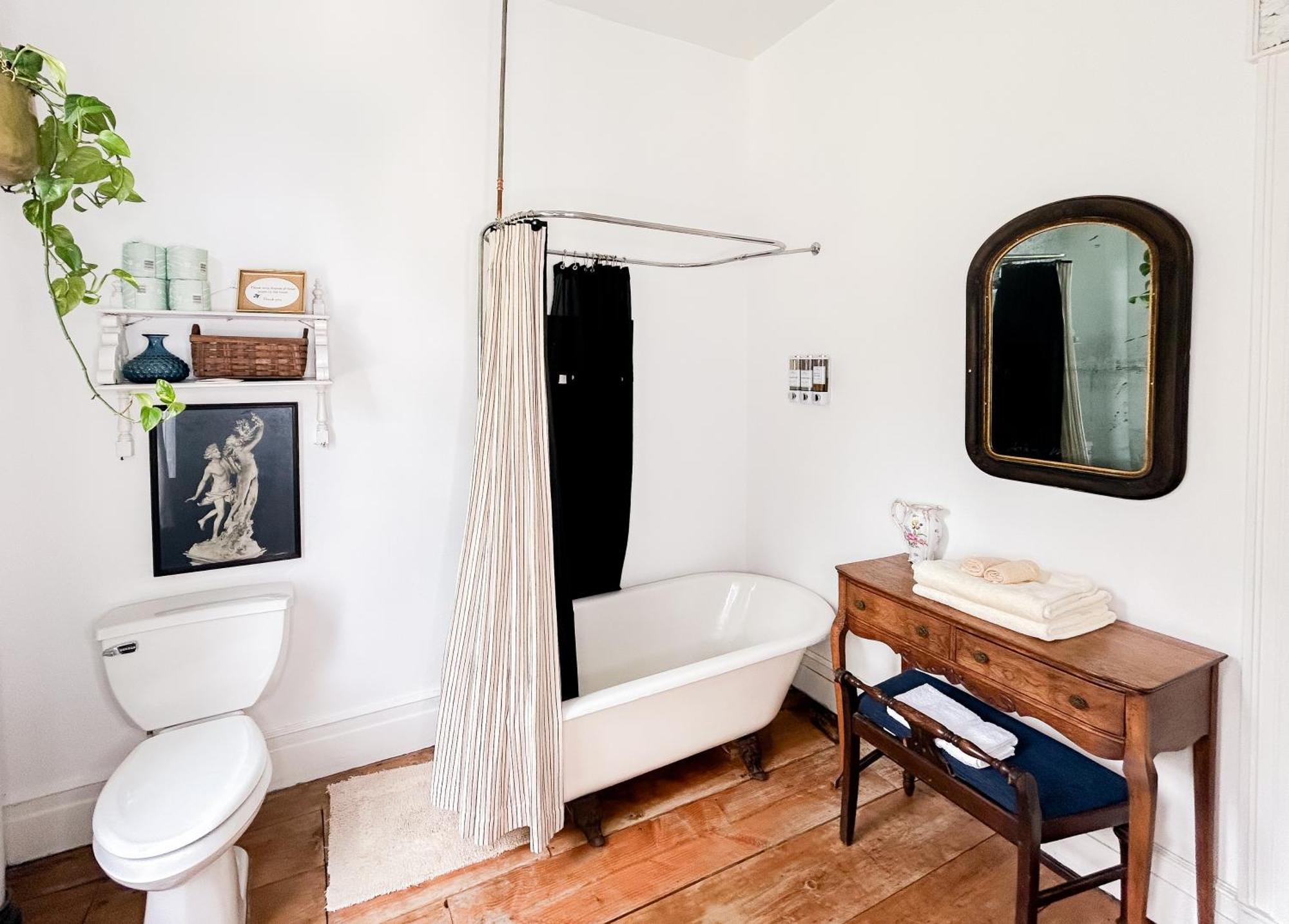 The Borland House Inn Montgomery Екстер'єр фото