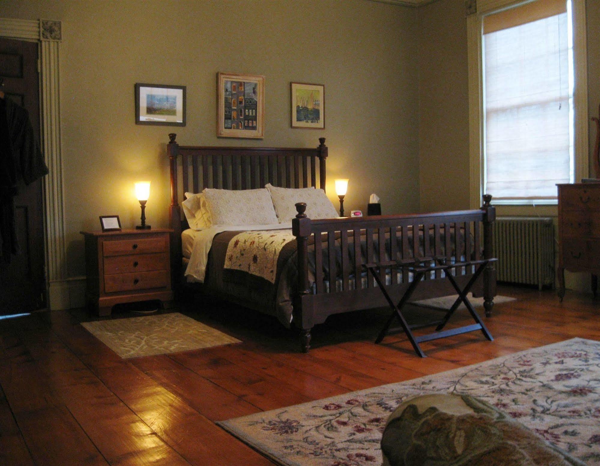 The Borland House Inn Montgomery Екстер'єр фото